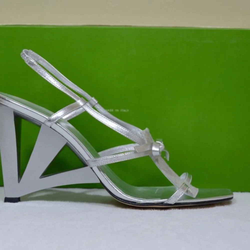 🏷️ NWT Kate Spade Silver/Metallic Sandals  🇮🇹
